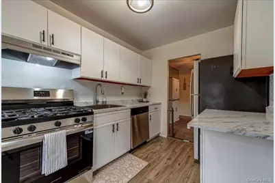 88-20 Parsons Boulevard #3D, Jamaica, NY 11432 - Photo 4
