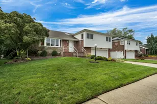 1499 Eric Ln, East Meadow, NY 11554 - Photo 44
