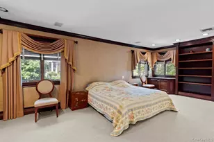 15 Sherwood Ln, Cedarhurst, NY 11516 - Photo 16