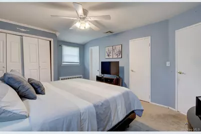 24 Jerome Drive, Farmingdale, NY 11735 - Photo 24