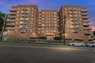 300 N Broadway, Yonkers, NY 10701 - Photo 22