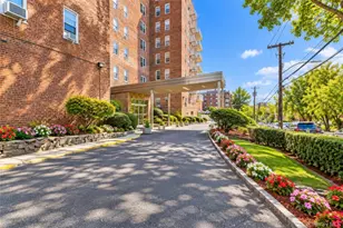 300 N Broadway, Yonkers, NY 10701 - Photo 18