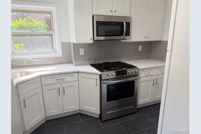 320 S Broadway #T3, Tarrytown, NY 10591 - Photo 2