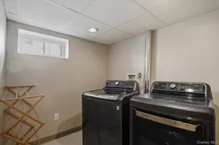 8 E Willow St, Beacon, NY 12508 - Photo 30