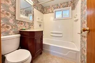 2 Maple Ave, Garnerville, NY 10923 - Photo 12