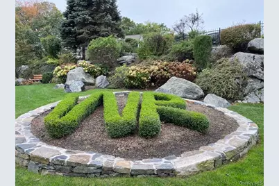 51 Winding Ridge Road, White Plains, NY 10603 - Photo 36