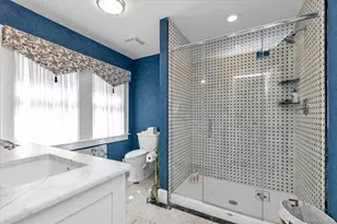 238 Burtis Ave, Rockville Centre, NY 11570 - Photo 16