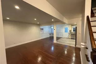18 Alexander Ave, Hicksville, NY 11801 - Photo 4