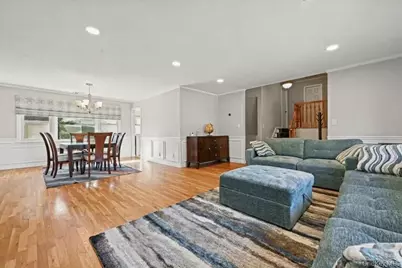 698 Edgewood Drive, Westbury, NY 11590 - Photo 14