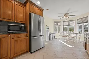 698 Edgewood Dr, Westbury, NY 11590 - Photo 6