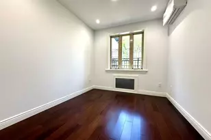 9-24 129th St, College Point, NY 11356 - Photo 12