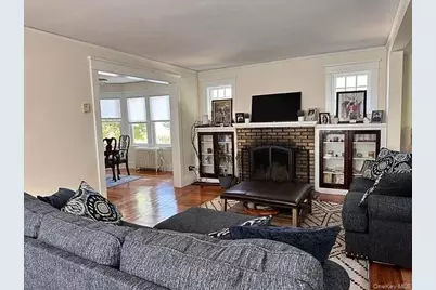 42 Sammis Street, Huntington, NY 11743 - Photo 2