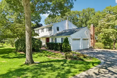 15 Fox Road, East Setauket, NY 11733 - Photo 2