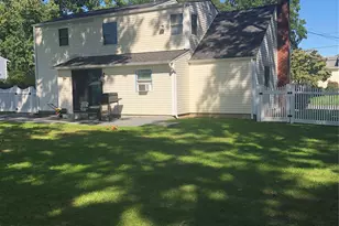 22 Starfire Dr, Centereach, NY 11720 - Photo 40