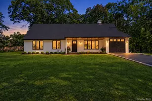 7 Berkshire Ct, Huntington Station, NY 11746 - Photo 2