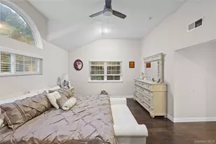 1 Pidgeon Ct, Manorville, NY 11949 - Photo 20