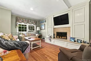 25 W Scudder Pl, Northport, NY 11768 - Photo 14