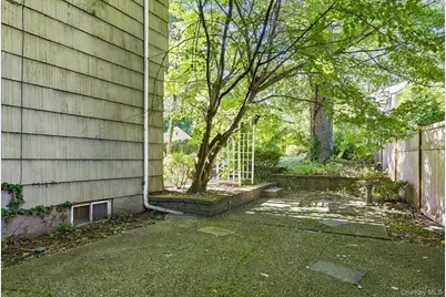 25 W Scudder Place, Northport, NY 11768 - Photo 28