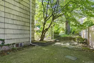 25 W Scudder Pl, Northport, NY 11768 - Photo 28
