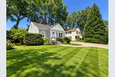 60 Topland Road, White Plains, NY 10605 - Photo 2