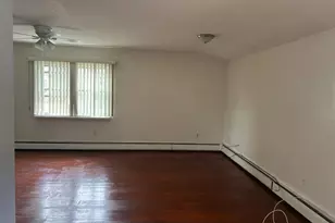 104-25 215th St, Queens Village, NY 11429 - Photo 2