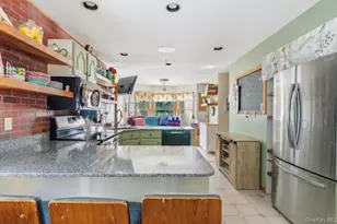 277 Smith Rd, Shirley, NY 11967 - Photo 10