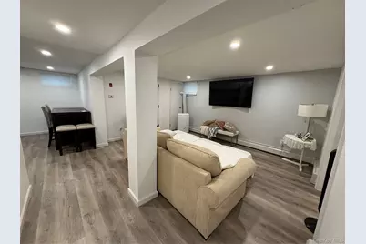 25401 Pembroke Avenue #Ground Duplex, Little Neck, NY 11362 - Photo 14
