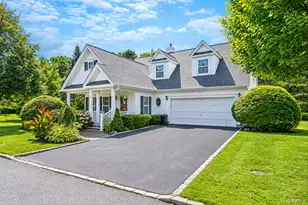 90 Golden Spruce Dr, Calverton, NY 11933 - Photo 2