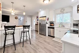 2679 Heather Ave, Medford, NY 11763 - Photo 6