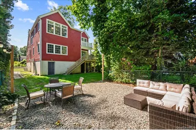 10 E Brookside Drive, Larchmont, NY 10538 - Photo 32