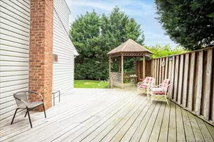 10 Seneca Dr, Massapequa, NY 11758 - Photo 22