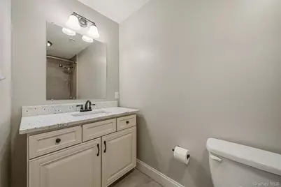 809 Fairway Court, New Windsor, NY 12553 - Photo 26