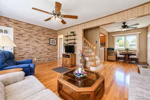 957 N Fulton Ave, Lindenhurst, NY 11757 - Photo 4