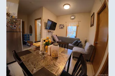 104-28 Jamaica Avenue, Richmond Hill, NY 11418 - Photo 4