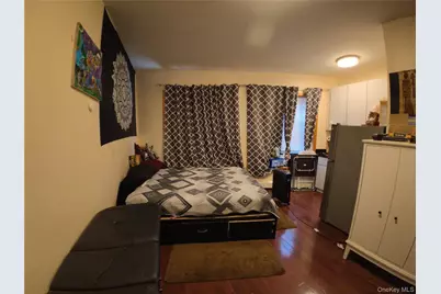 104-28 Jamaica Avenue, Richmond Hill, NY 11418 - Photo 2
