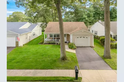 330 Brownfield Drive, Ridge, NY 11961 - Photo 32