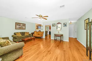 330 Brownfield Dr, Ridge, NY 11961 - Photo 6