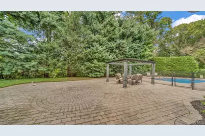 20 Old Route 25A, Northport, NY 11768 - Photo 10