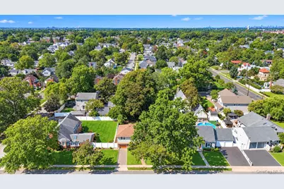 2684 Howell Street, Baldwin, NY 11510 - Photo 6