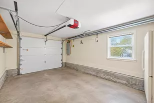 2684 Howell St, Baldwin, NY 11510 - Photo 40