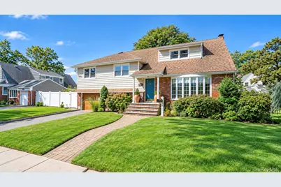 2684 Howell Street, Baldwin, NY 11510 - Photo 4