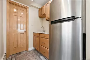 119 Periwinkle Rd, Levittown, NY 11756 - Photo 14