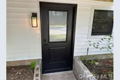 4 Nicholas Court, Nesconset, NY 11767 - Photo 2