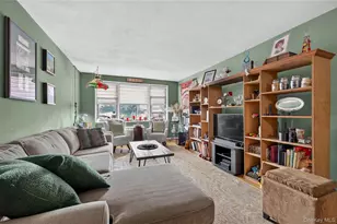 5 Birchwood Ct, Mineola, NY 11501 - Photo 6