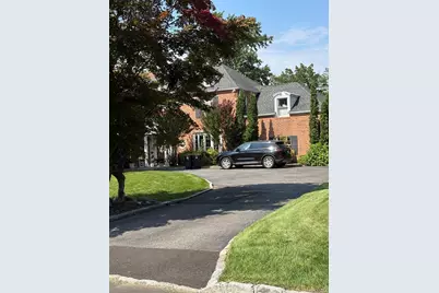 14 Birchwood Lane, Great Neck, NY 11024 - Photo 1