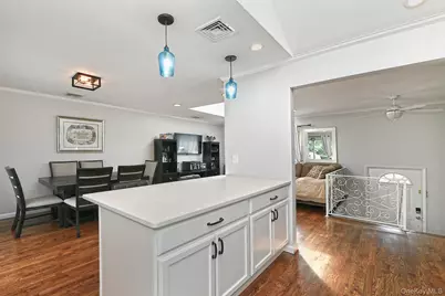37 Euclid Avenue, Dix Hills, NY 11746 - Photo 8