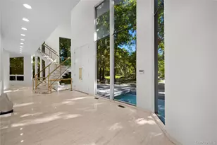 11 Surrey Ln, Old Westbury, NY 11568 - Photo 4