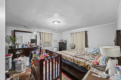 134 Hart Avenue, Yonkers, NY 10704 - Photo 30