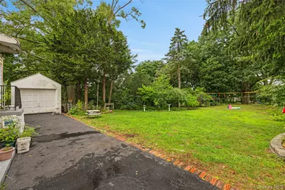 134 Hart Avenue, Yonkers, NY 10704 - Photo 48