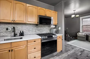 2760 Hering Ave, Bronx, NY 10469 - Photo 8